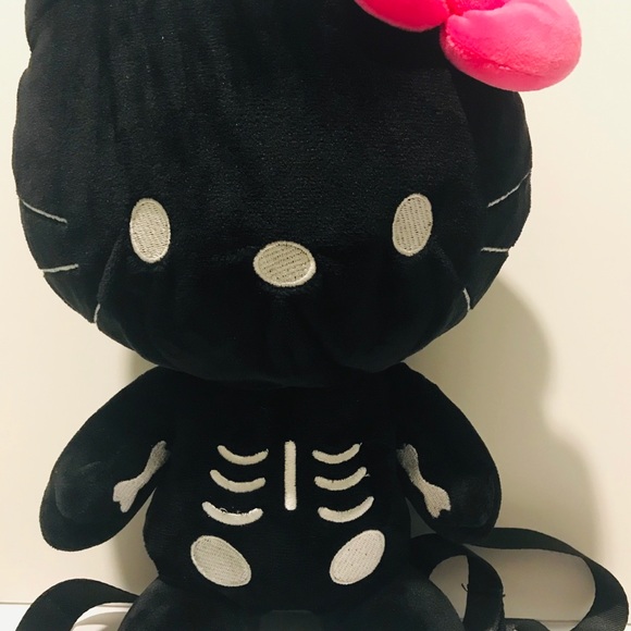 black hello kitty plush